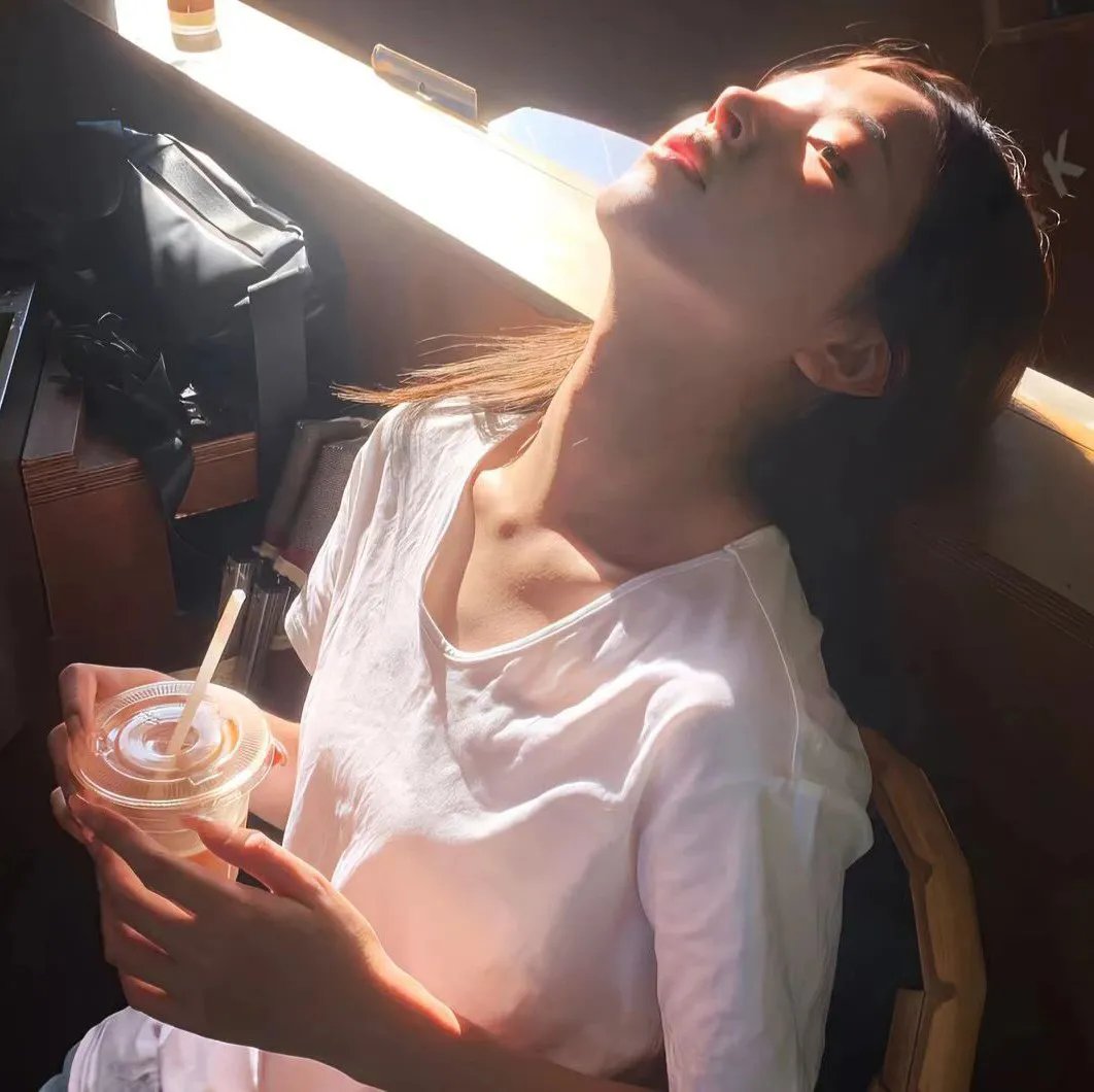 顽皮豹吃早餐